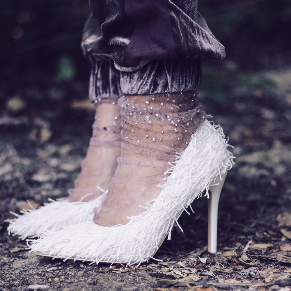 Fringes White Pumps
